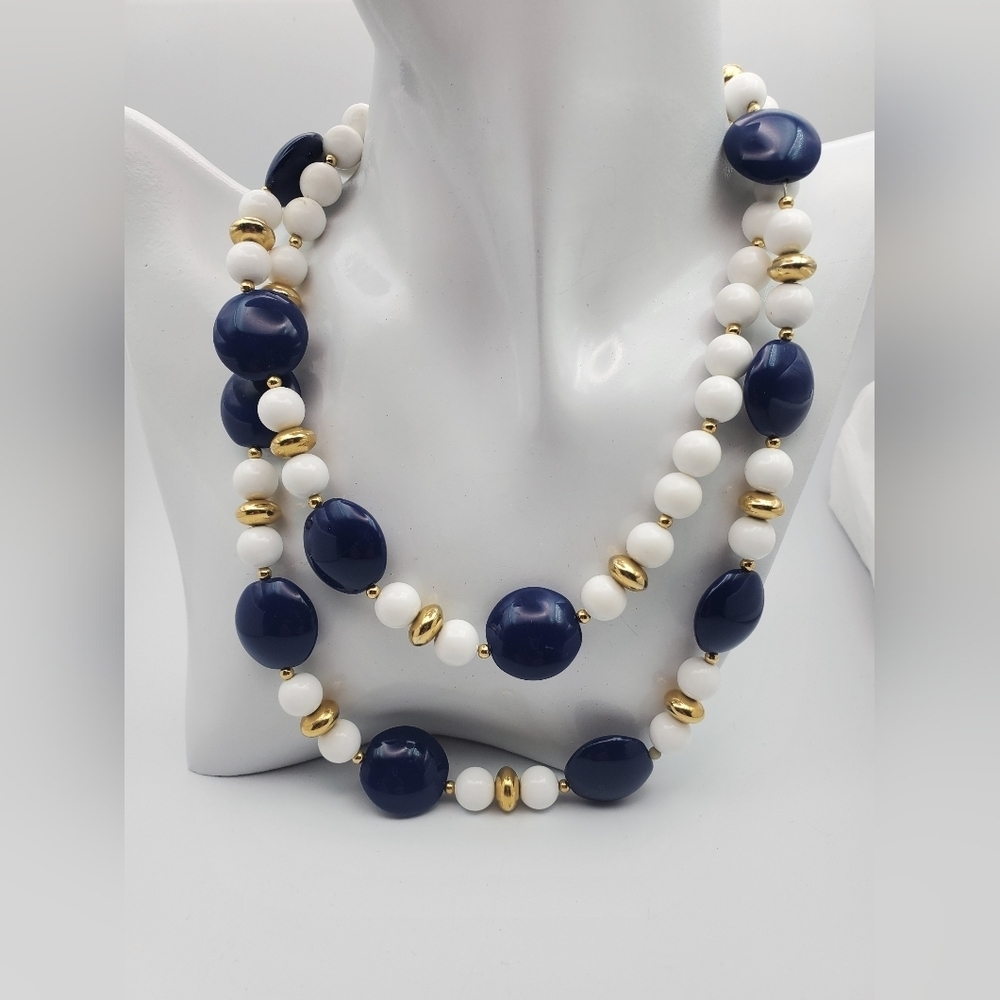 1990s‎ out on the boat sailors delight necklace N1427